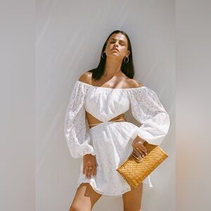 Sabo Skirt White Long Sleeve Dress